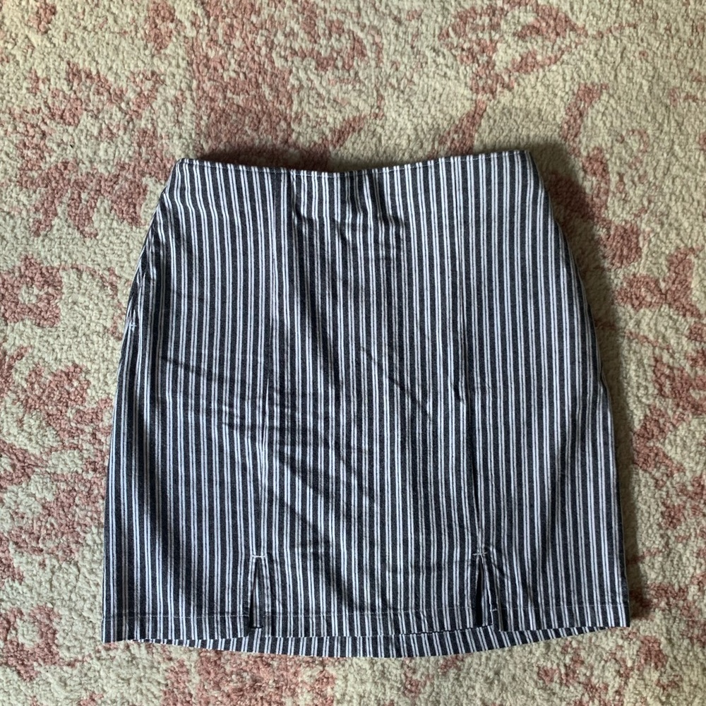 Hollister mini skirt